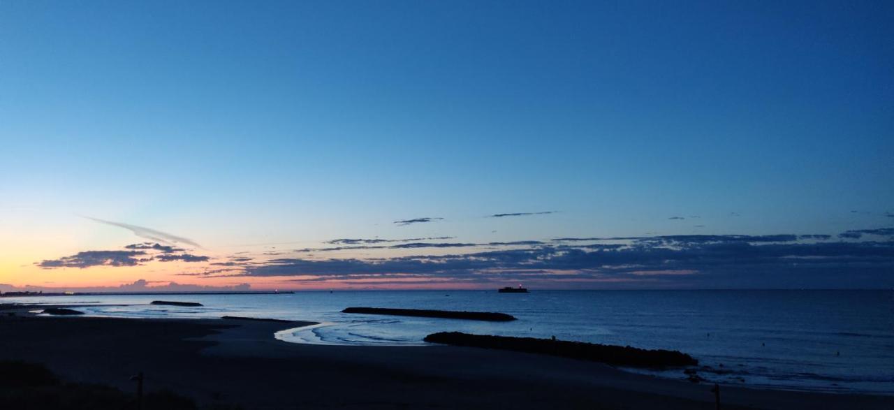 Savanna Beach Agde Exteriör bild